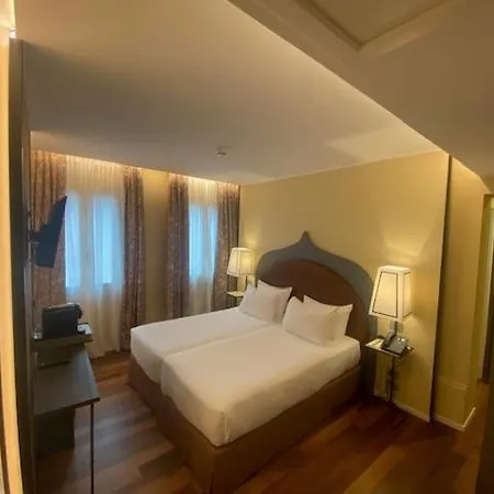 ألبيرغو سان ماركو فندق 3*